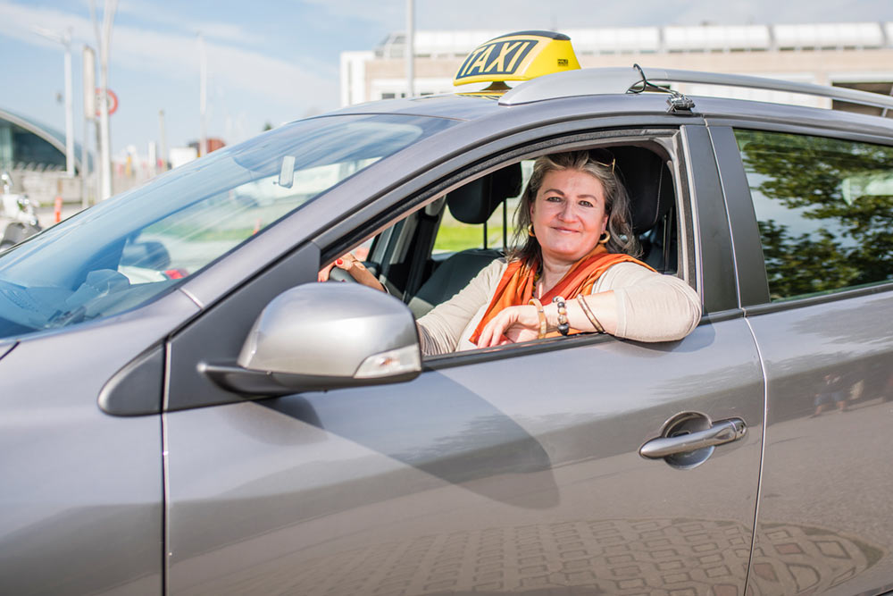 Taxifahrerin Gudrun Winklhofer von Taxi-Salzburg schreibt in Ihrem Blog über Ihren Beruf Taxifahren in Salzburg