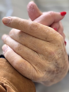 hand in Hand
